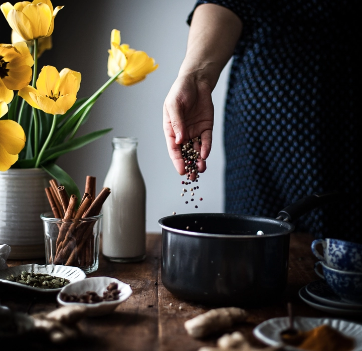 Giải độc cơ thể và giảm cân hiệu quả với món latte nghệ cực kỳ dễ làm-3