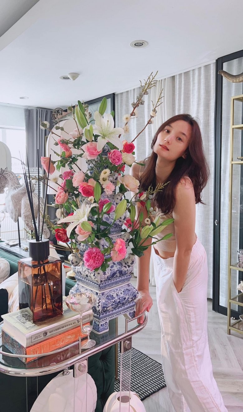 Bên trong căn nhà sang chảnh của gái quê từng được Hồ Ngọc Hà chỉ chỗ phẫu thuật thẩm mỹ-4