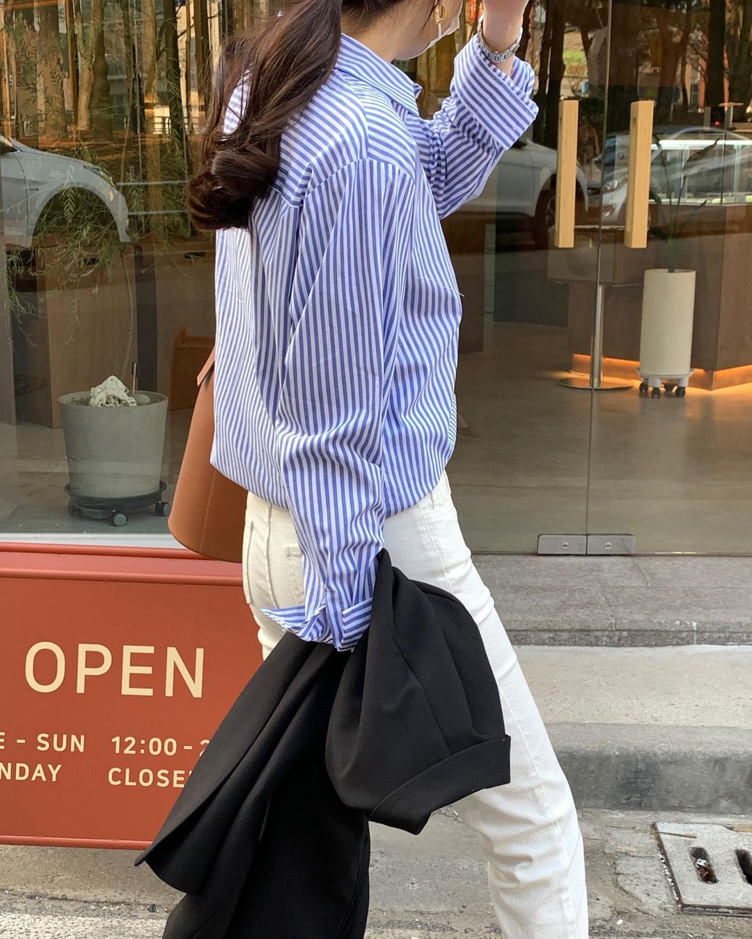 4 màu áo sơ mi được quý cô Thượng Hải chuộng nhất hè này-5