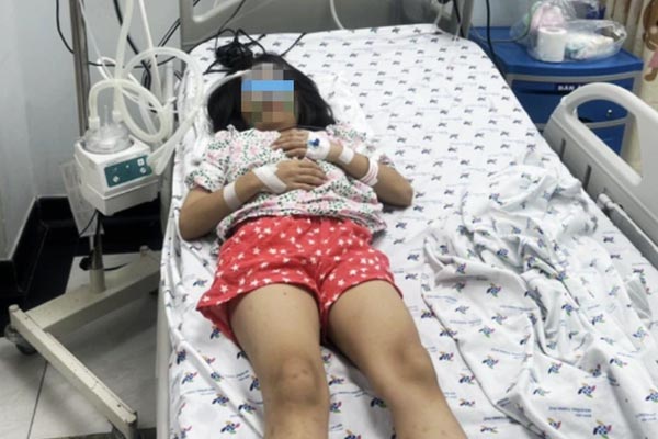 Người phụ nữ phát hiện u não sau bất thường khi ngủ dậy-2