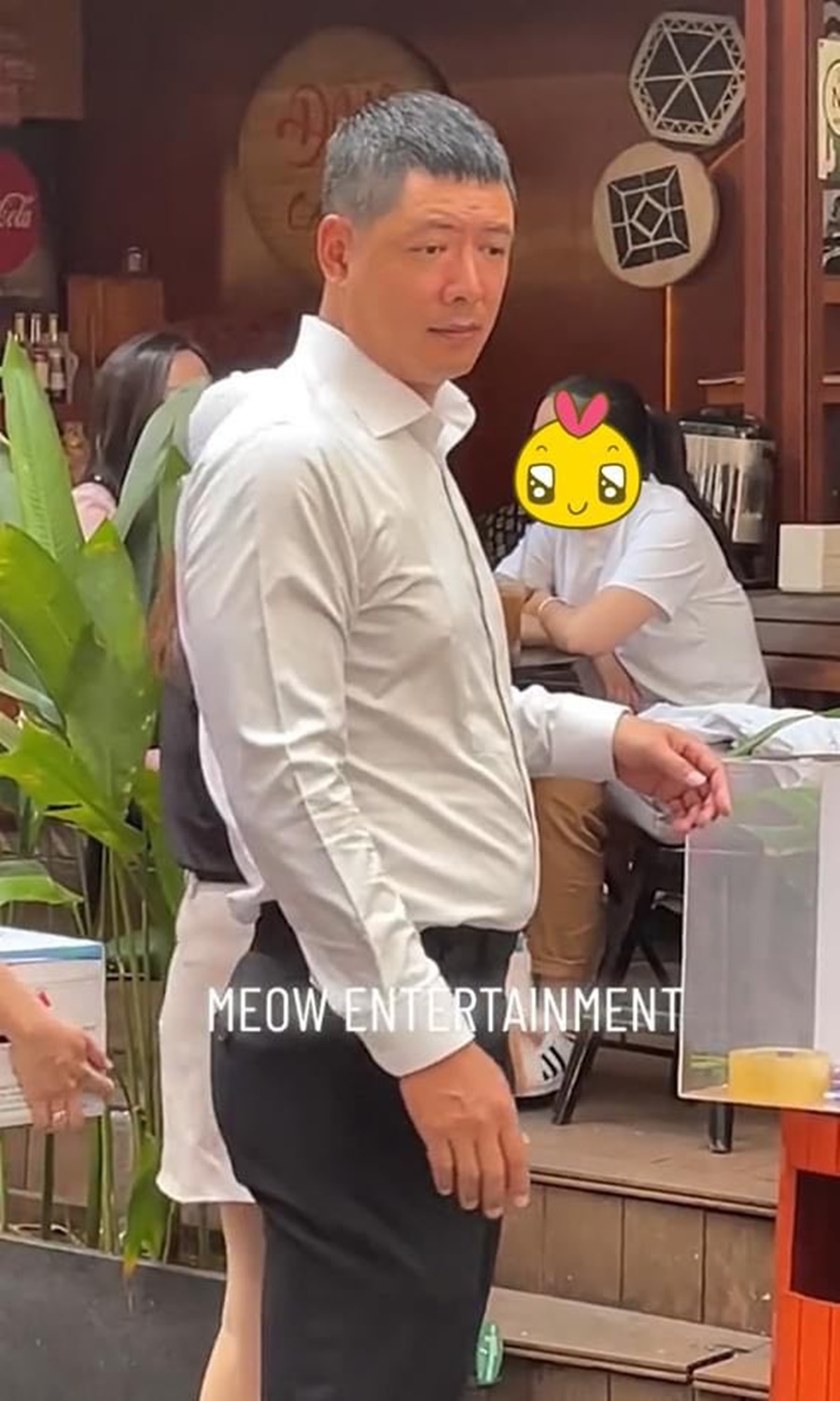 Cận cảnh siêu biệt thự của nam siêu mẫu vừa gây ngỡ ngàng với nhan sắc cam thường ở tuổi 42-2