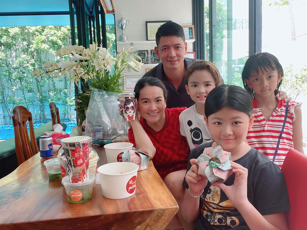 Cận cảnh siêu biệt thự của nam siêu mẫu vừa gây ngỡ ngàng với nhan sắc cam thường ở tuổi 42-13