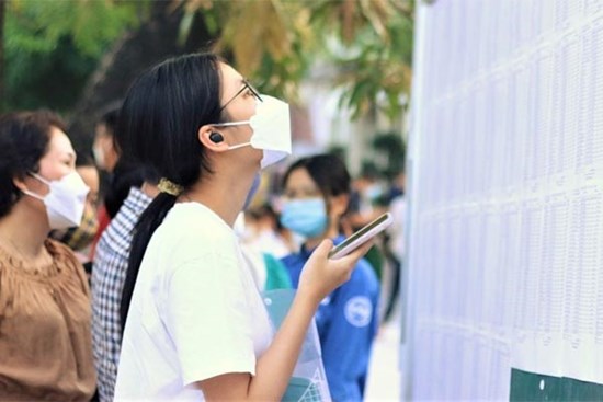 Không cho đổi nguyện vọng thi lớp 10, Hà Nội có làm khó học sinh?
