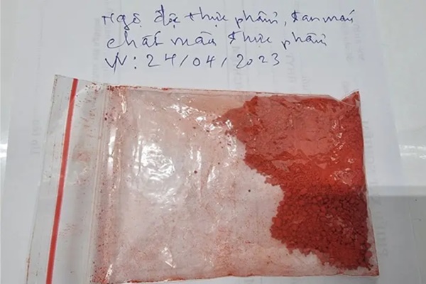 Hai mẹ con bị tan máu sau ăn nem rán tẩm bột phẩm màu-2