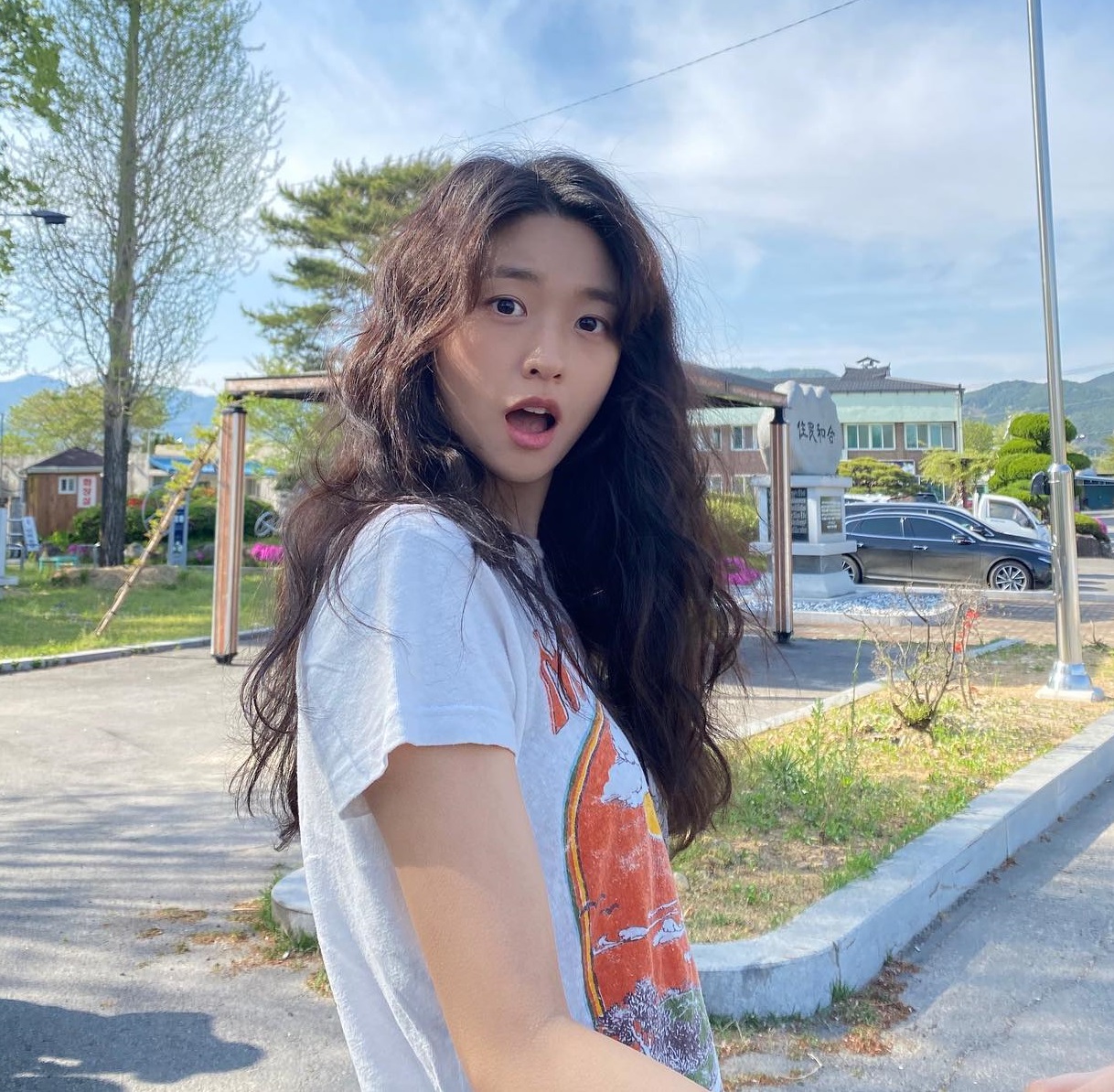 5 kiểu tóc trẻ trung được sao Hàn tích cực lăng xê-6