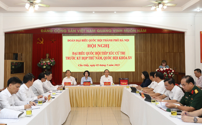 Chủ tịch HĐND Thành phố Nguyễn Ngọc Tuấn tiếp xúc cử tri quận Cầu Giấy-2