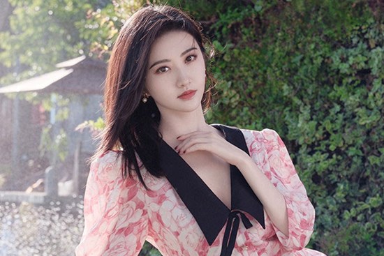 Bạn trai bị cấm sóng sau khi phát tán clip nóng của Cảnh Điềm