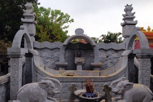 VĐV Việt Nam ngã lăn ra đất vì kiệt sức, phải thở ô xy-4