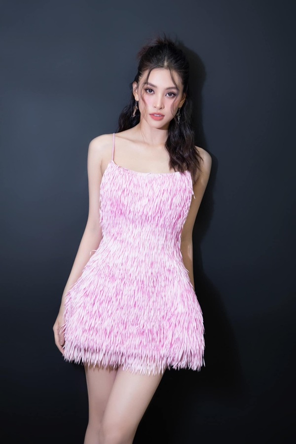 Hoa hậu tỷ lệ vàng Tiểu Vy: Sắc vóc thăng hạng, sống sang chảnh tuổi 23-3