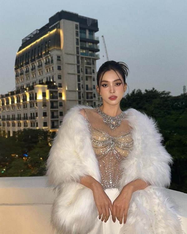 Hoa hậu tỷ lệ vàng Tiểu Vy: Sắc vóc thăng hạng, sống sang chảnh tuổi 23-6