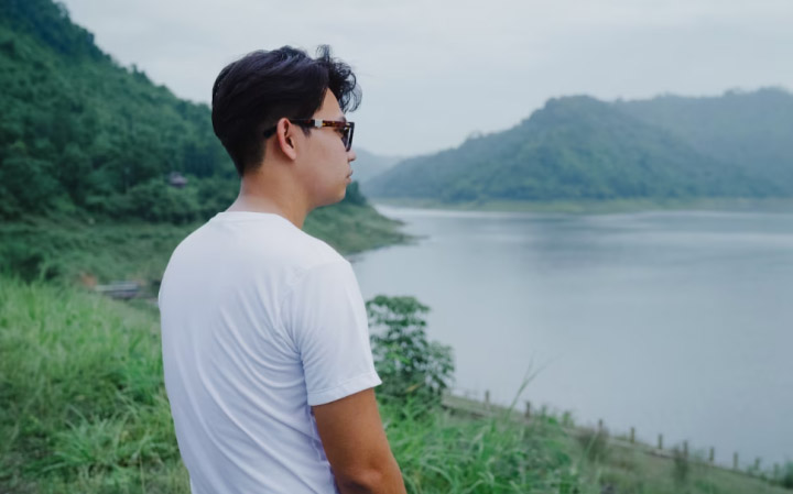 Có nhà, có xe, lại có tiền, sao tôi lại ế thế này?-1