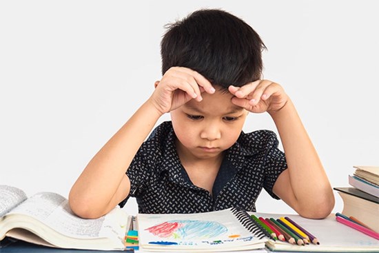 Những cách giúp phụ huynh giảm áp lực học tập cho con