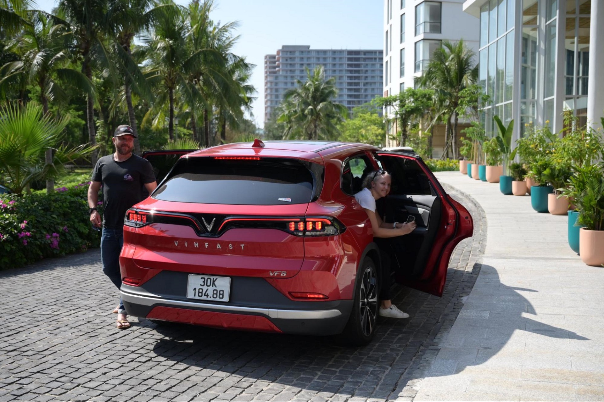 Dàn xe điện hút mọi ánh nhìn tại VinFast Ironman 70.3 Việt Nam 2023-4