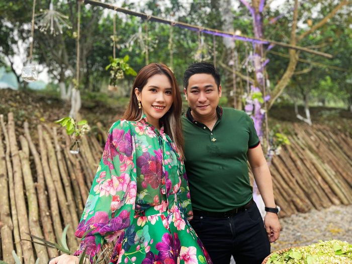 Diễn viên Minh Tiệp và vợ kém 13 tuổi dính như sam sau 12 năm kết hôn-1