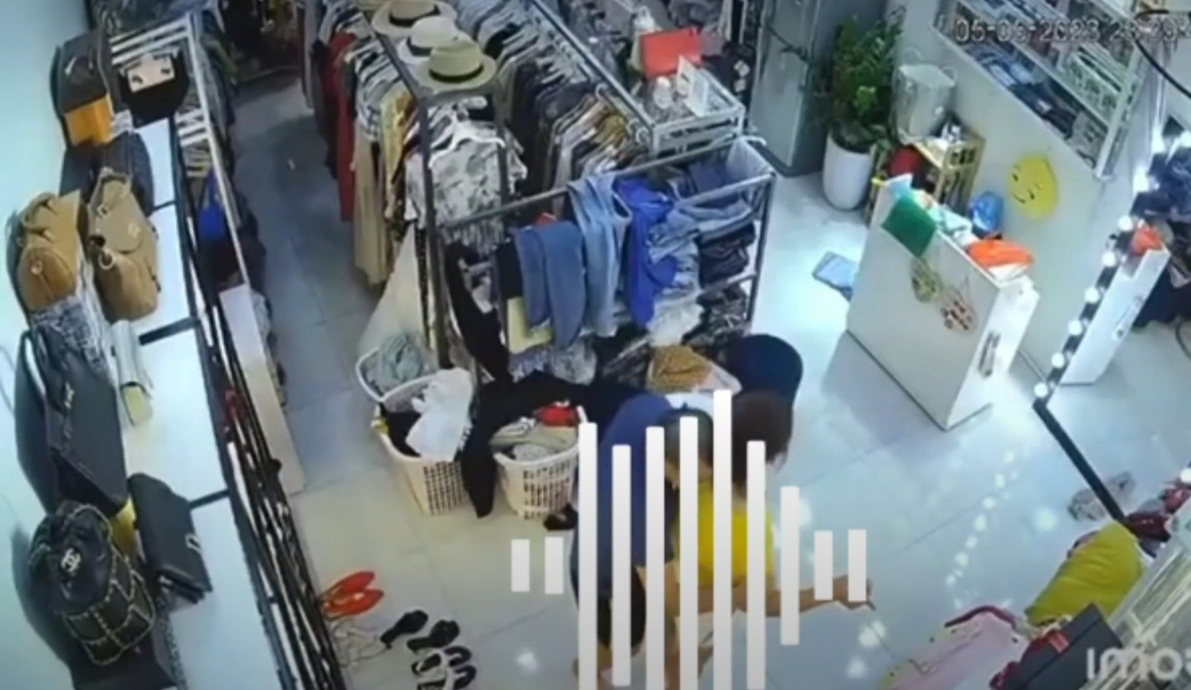 Nhân thân kẻ xông vào khống chế đòi hiếp dâm chủ quán thời trang-1