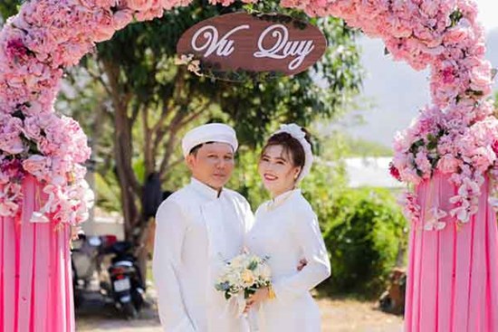Từ chối bấm nút trong show hẹn hò, cặp đôi bất ngờ thông báo cưới