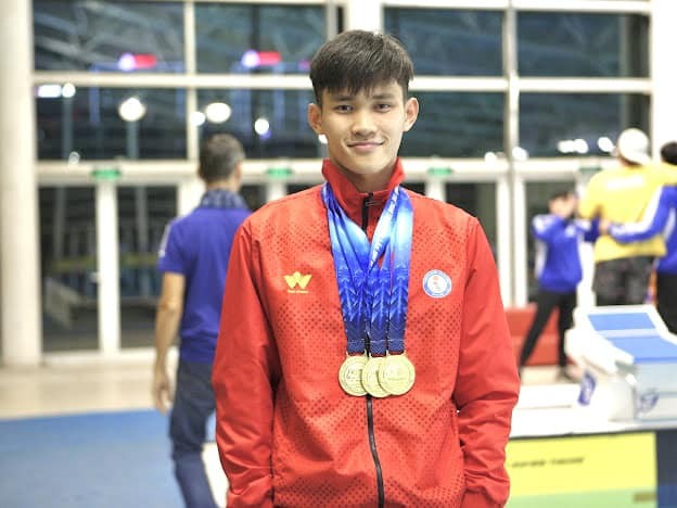 Loạt ảnh 6 múi cực chất của kình ngư Thanh Bảo thiết lập kỷ lục bơi lội ở SEA Games 32-1