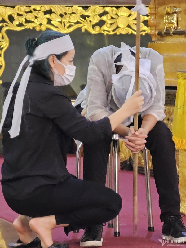 Rơi nước mắt với dòng viết của con trai 13 tuổi gửi mẹ Hồng Vy-3