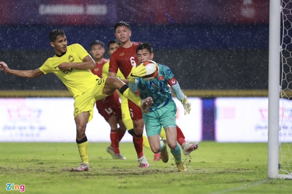 Hạ Malaysia, U22 Việt Nam vào bán kết SEA Games-3