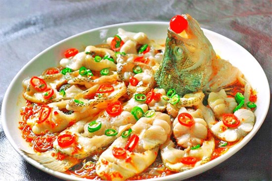 Làm cá hấp xì dầu vừa dễ ăn lại giàu protein tăng sức đề kháng cực tốt