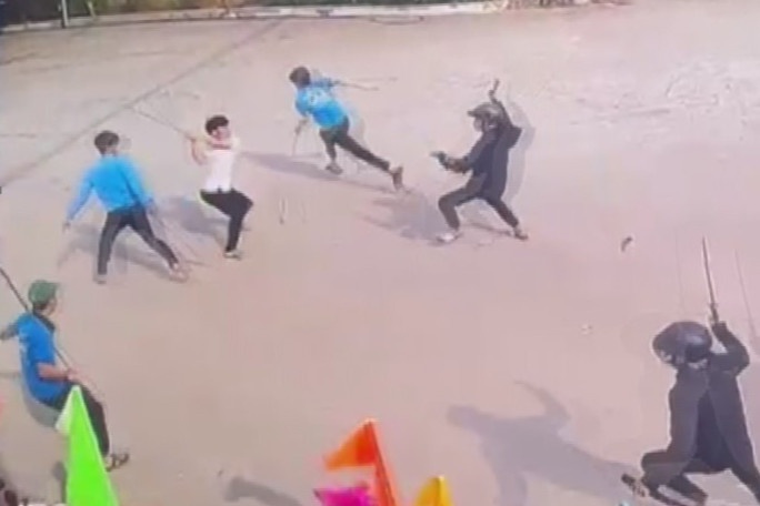 Bắt giữ nghi phạm truy sát, chém gần lìa tay nam thanh niên-1