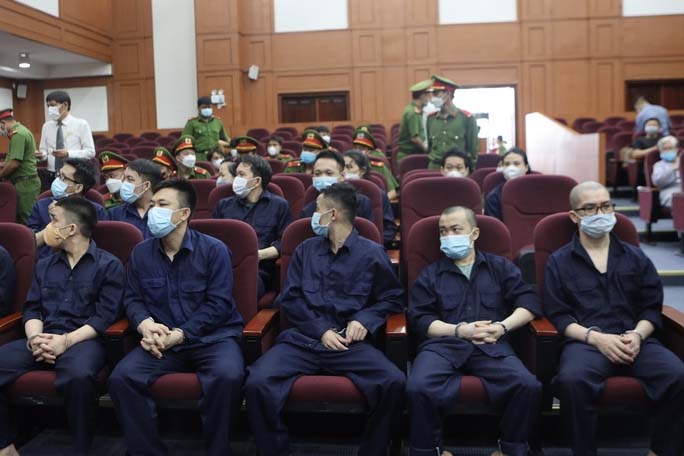 Nguyễn Thái Luyện nhận tội, bất ngờ có người muốn trả giúp 2.500 tỉ đồng-1