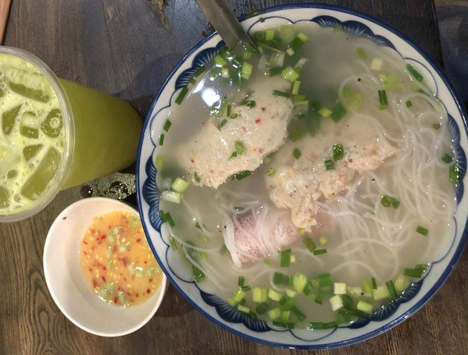 Vì sao một con gà ở Phú Quốc giá 1,5 triệu đồng, hải sản giá cắt cổ?-4