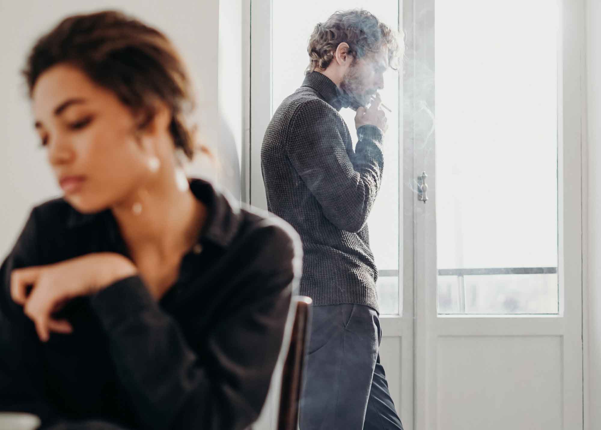 Đi công tác tìm tình một đêm trên mạng, gã trai gặp cảnh éo le-1