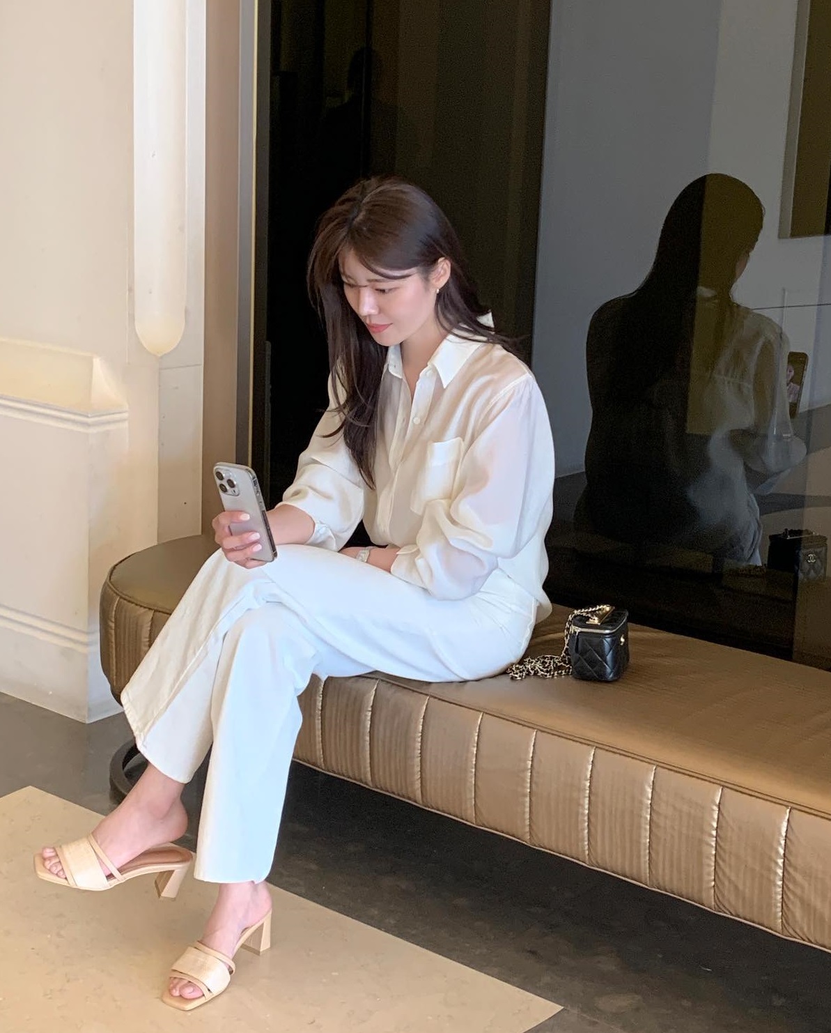 6 mẫu giày sang trọng, phù hợp với phong cách tối giản-3