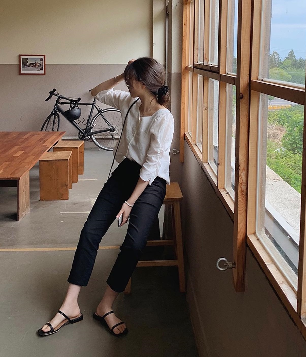 6 mẫu giày sang trọng, phù hợp với phong cách tối giản-5