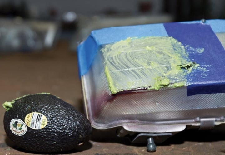 Cách làm sạch và đánh bóng đèn pha ô tô chỉ bằng nguyên liệu rẻ tiền-2