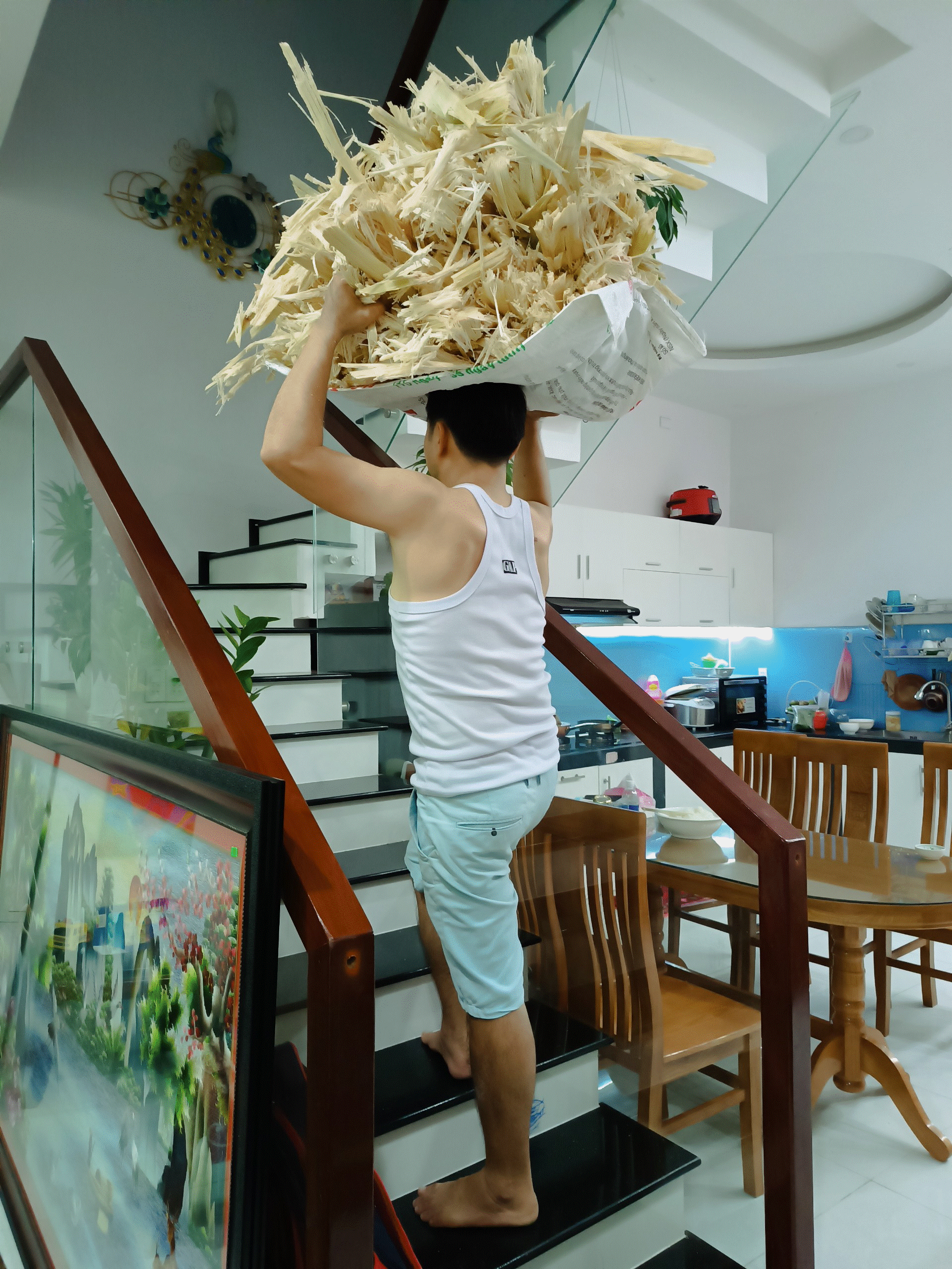 Khu vườn sân thượng 70m2 trĩu nặng rau quả từ căn nhà phố ở Bình Thuận-3