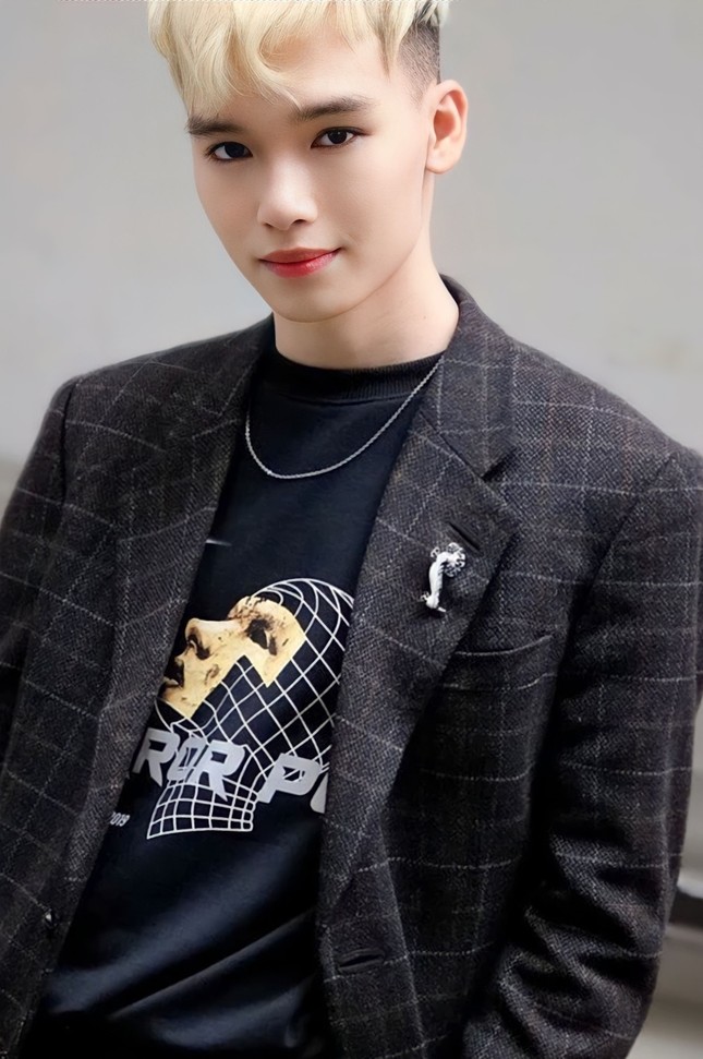 Ca sĩ Hồ Minh Tuấn mất ở tuổi 25 do đột quỵ trên cầu ở quận 7-2