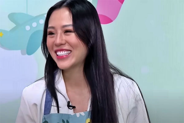 Mỹ nhân Vbiz nấm lùn nhưng body cực bốc lửa, vòng eo chưa đầy 60cm: Uống trà sữa nhưng không ăn trân châu-8