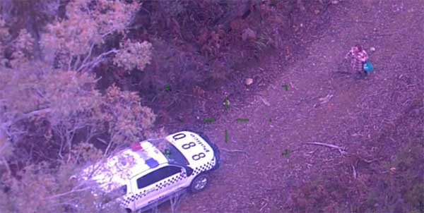 Mắc kẹt trong rừng 5 ngày, người phụ nữ sống sót thần kỳ nhờ vài gói bim bim và kẹo mút, đặc biệt còn làm một điều để cảnh sát dễ tìm ra vị trí-3