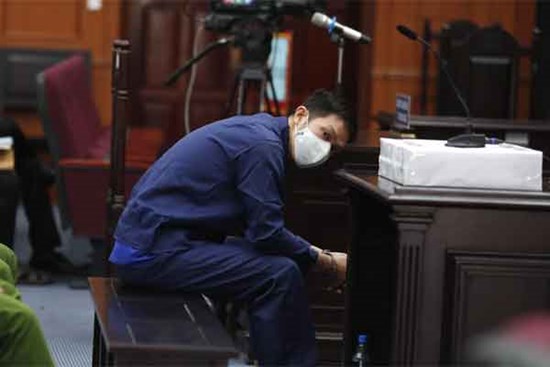 Bản án cho người cha dửng dưng nhìn con gái bị người tình hành hạ đến chết