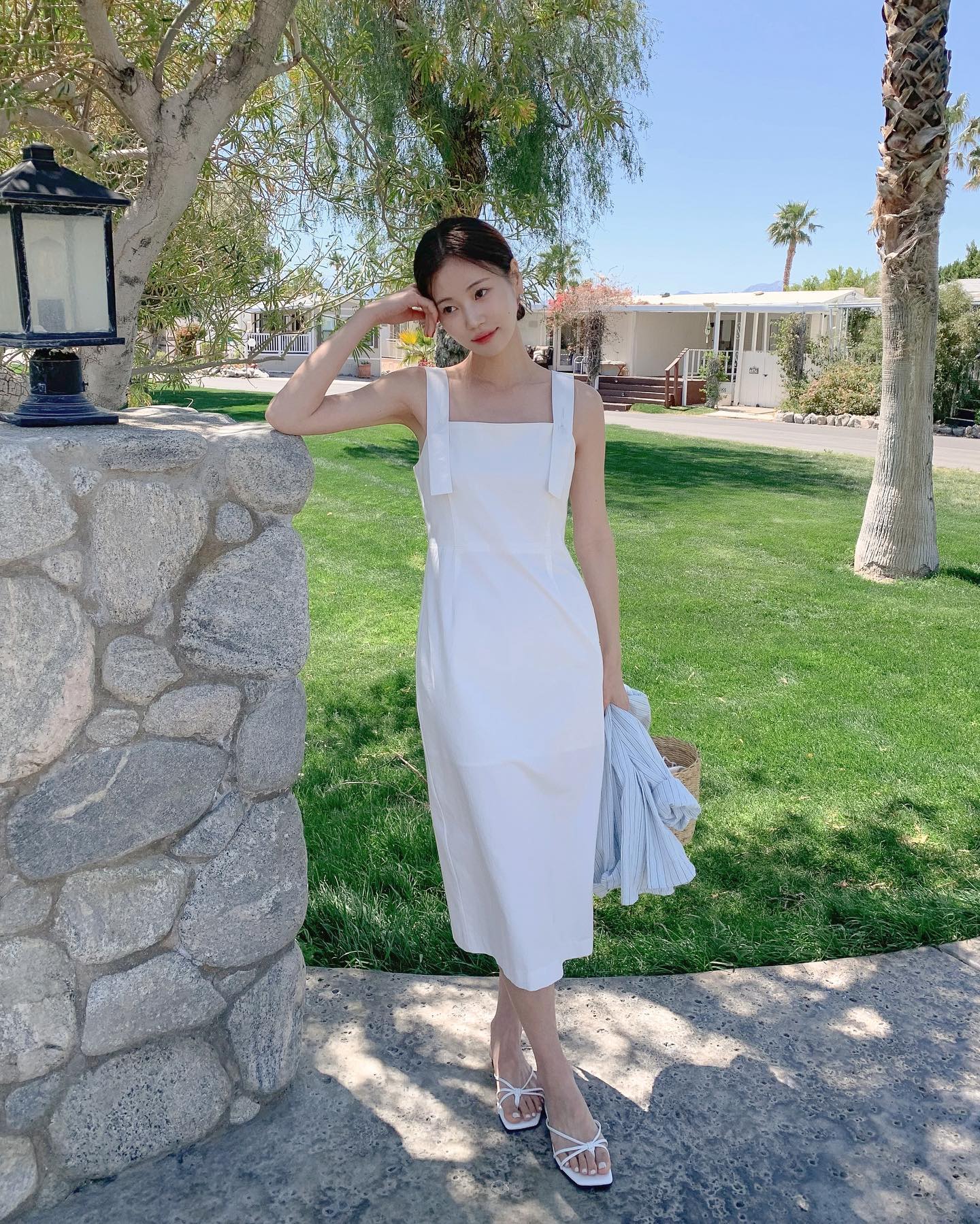 10 công thức để mặc váy hai dây đẹp như Hà Hồ-5