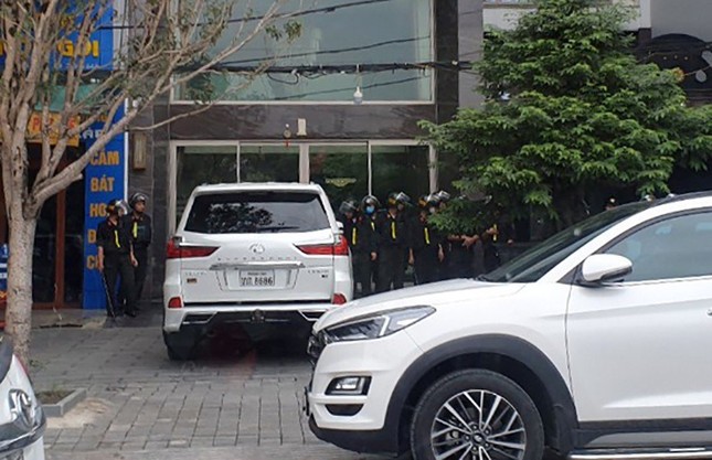 Chân dung Tuấn ‘thần đèn’ và Mạnh ‘gỗ’, hai trùm giang hồ xứ Thanh vừa bị công an bao vây nhà riêng-5