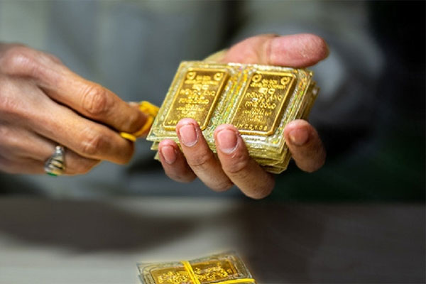 Giá vàng hôm nay 14/5: Kết thúc tuần giảm giá-2