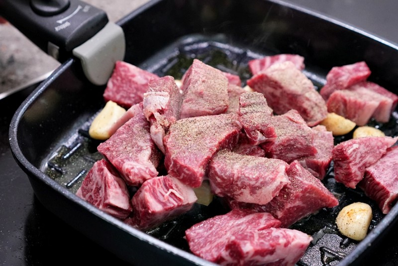 Cách làm món bò cháy tỏi mềm thơm hấp dẫn-4