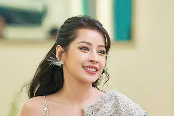 Chi Pu ở tuổi 30: Lột xác nóng bỏng, ở villa tiền tỷ trên cao-16