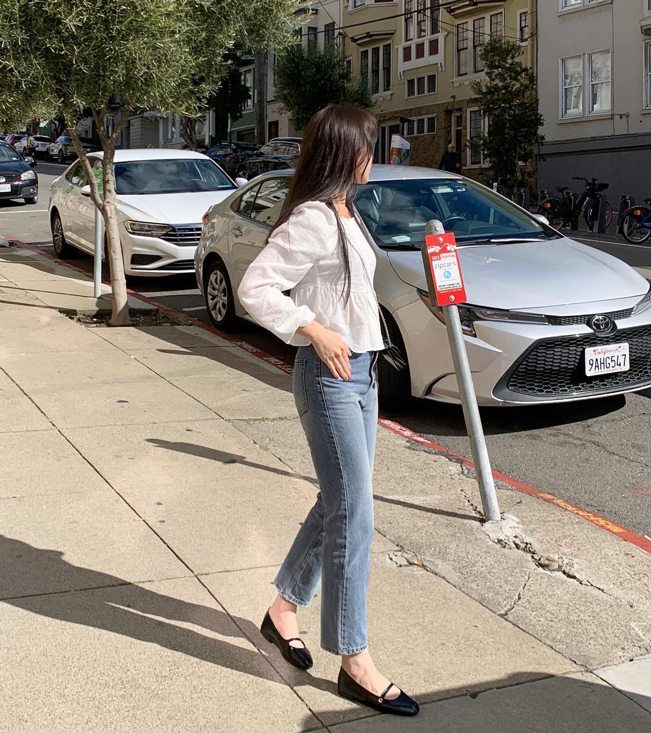 Điểm danh 4 kiểu quần jeans tôn dáng đỉnh nhất-7