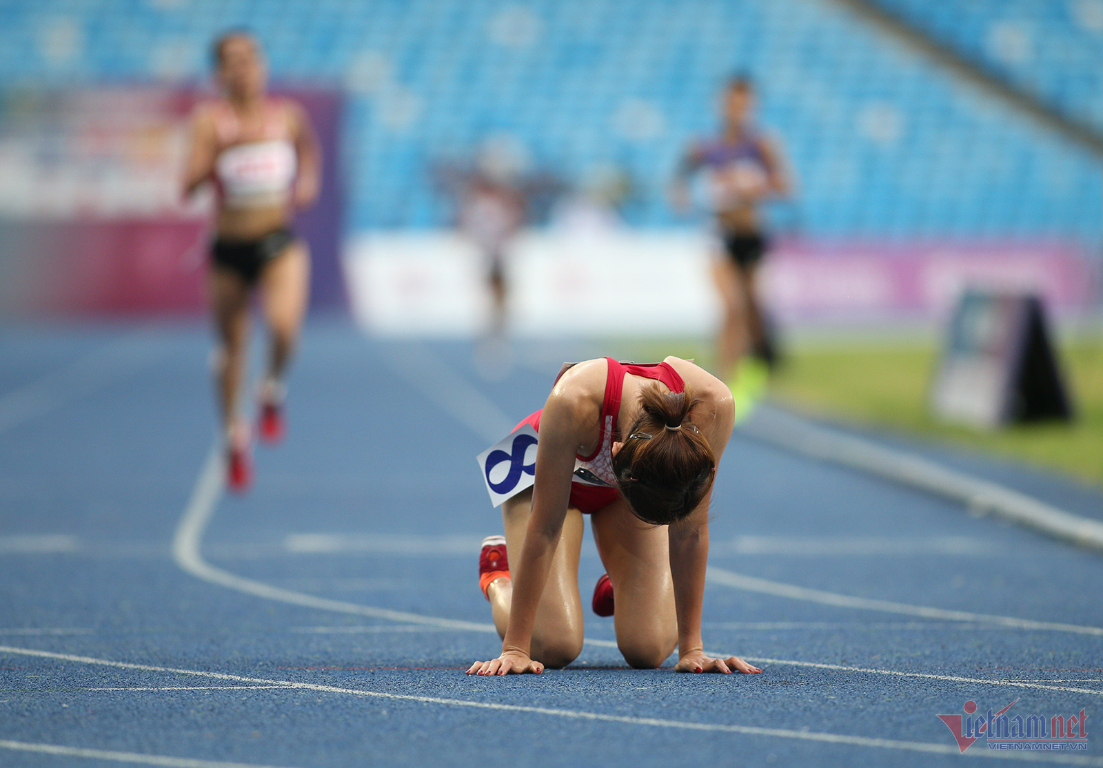 Nguyễn Thị Oanh: Cuộc đua đốt thể lực và hành động đẹp với đối thủ-11