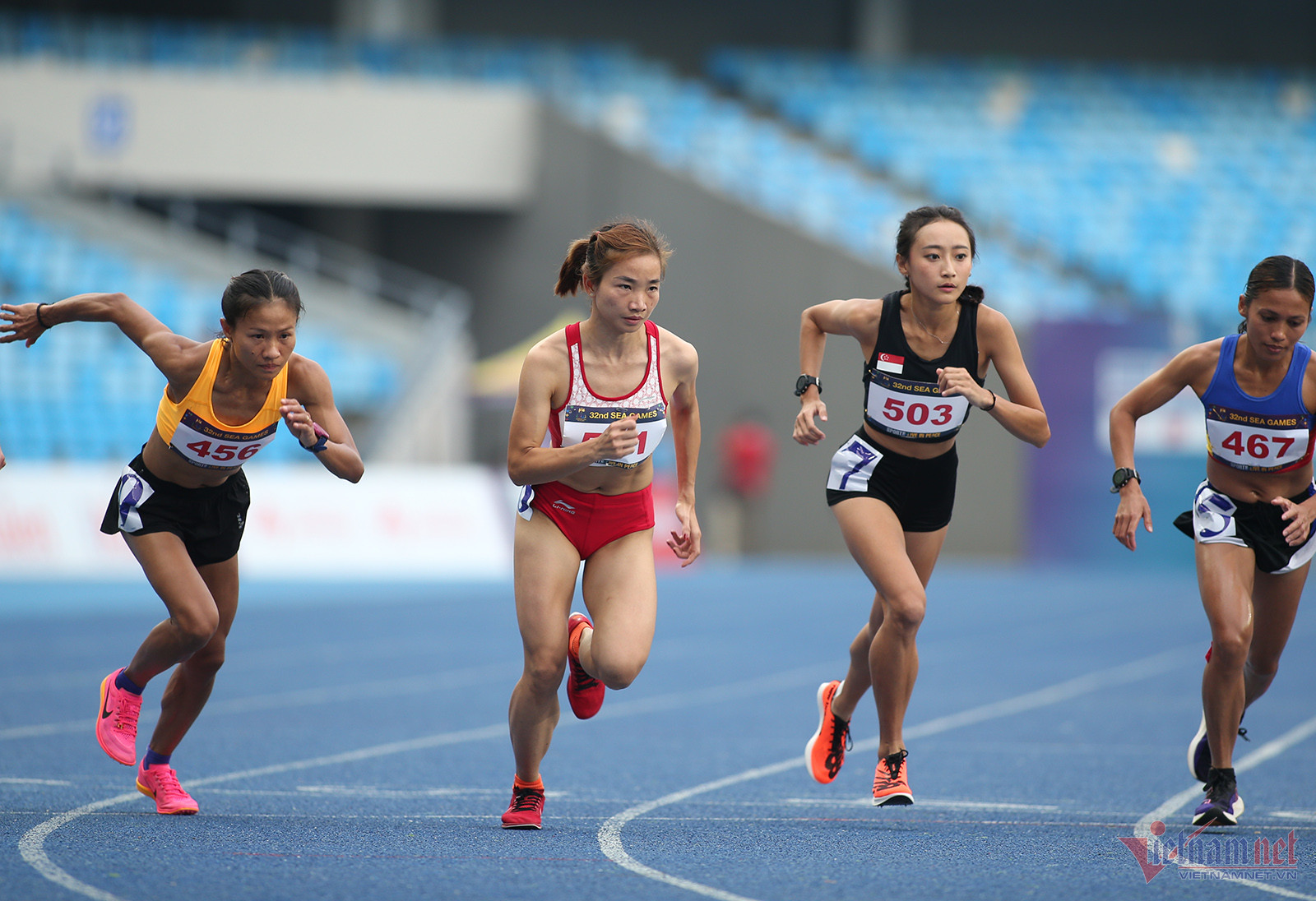 Nguyễn Thị Oanh: Cuộc đua đốt thể lực và hành động đẹp với đối thủ-2