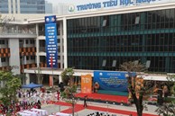 Cô giáo Hà Nội bị phụ huynh xông vào lớp hành hung