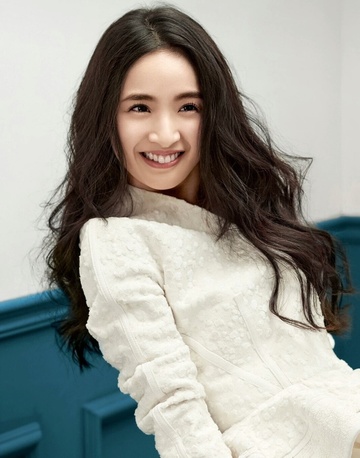 Nữ diễn viên phải làm dâu như thời phong kiến-2