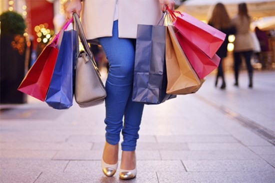 Chồng không cho quản lý tiền, vợ ngang ngược bế con về nhà ngoại, đòi ly hôn