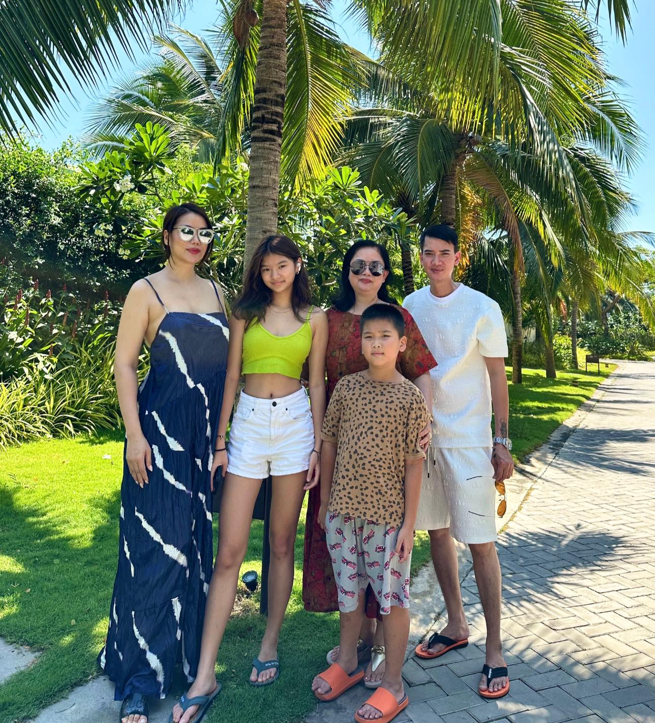 Con gái Trương Ngọc Ánh 15 tuổi cao trên 1m70: Mẹ tiết lộ loại quả và môn thể thao yêu thích-4