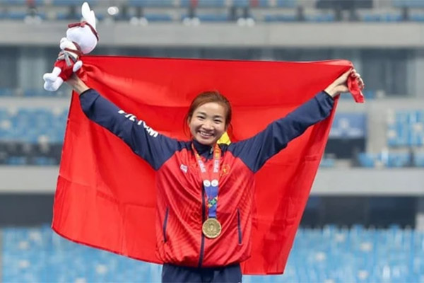 Nữ trung úy ở Hà Nội hoãn cưới giành HCV 7 môn phối hợp khó nhất SEA Games-8