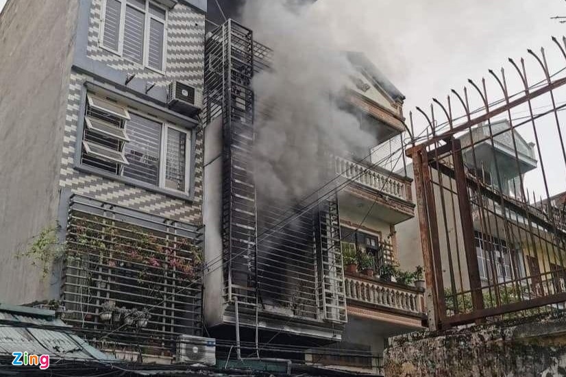 Chuồng cọp bọc kín nơi xảy ra vụ hỏa hoạn khiến 4 bà cháu tử vong-2